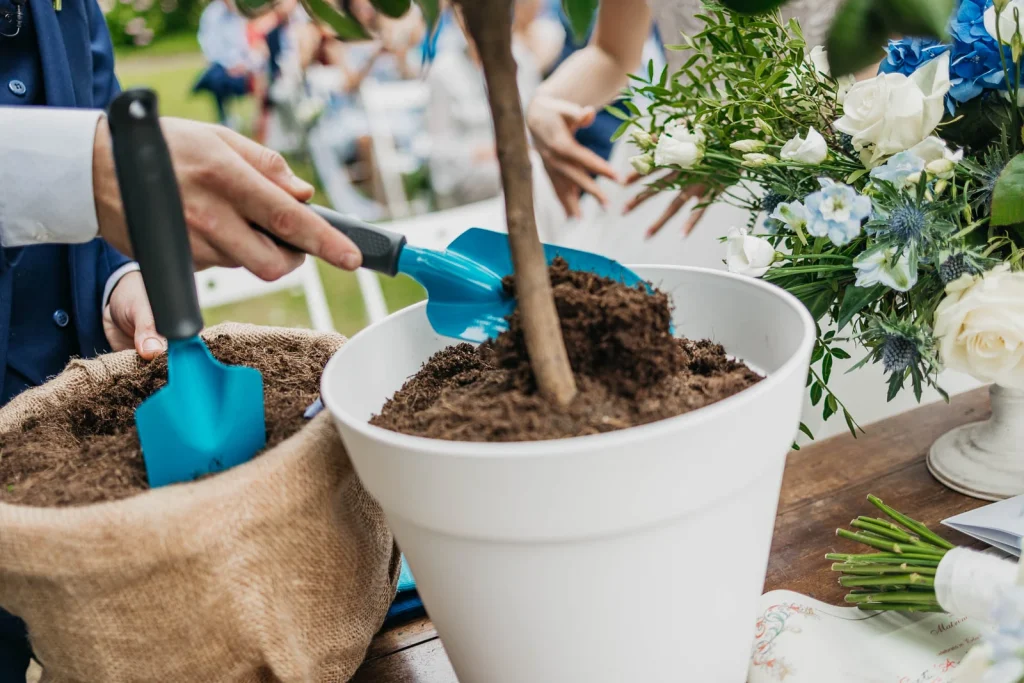 Dream Wedding at Villa Le Due Torrette in Erba: The Elegance of a Lake Como Celebration 44 Symbolic planting ceremony during Lake Como wedding at Villa Le Due Torrette