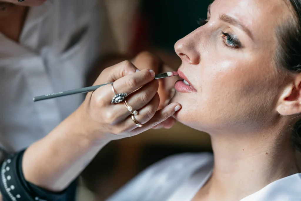 06 villa gandini sposa trucco dettaglio preparativi