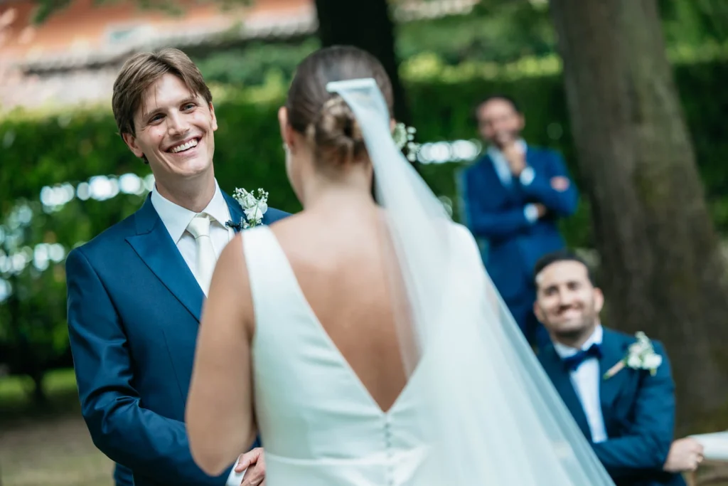 32 villa gandini sposo sorriso sposa velo